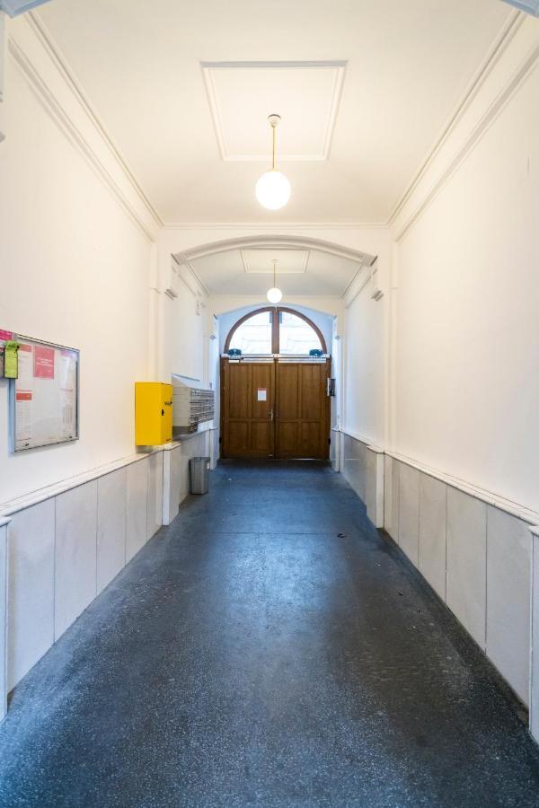 Sigmund Freud Lounge Apartament